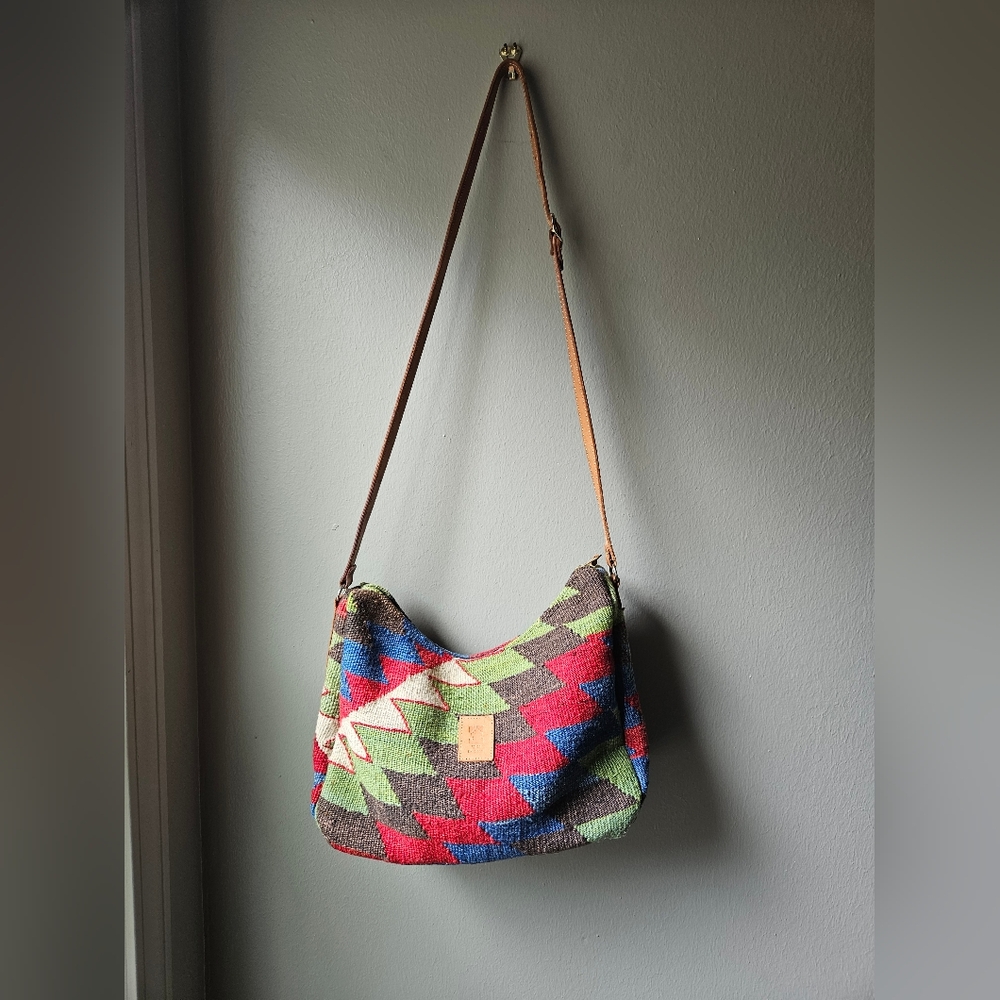 Mat Camron Vintage Carpetbag Crossbody Bag